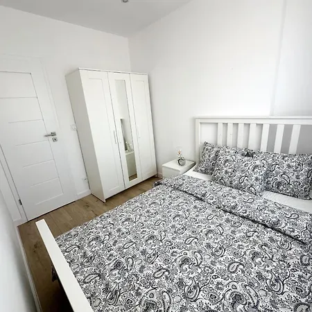 White - Kopernika Apartamento