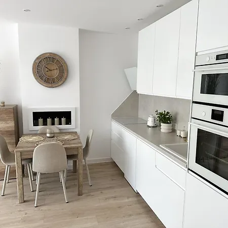 White - Kopernika * Ustka