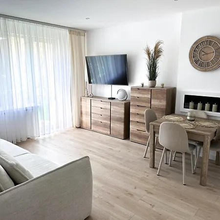 White - Kopernika Apartment *