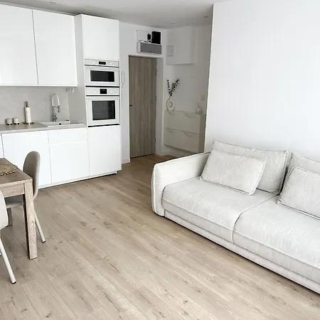 White - Kopernika Ustka