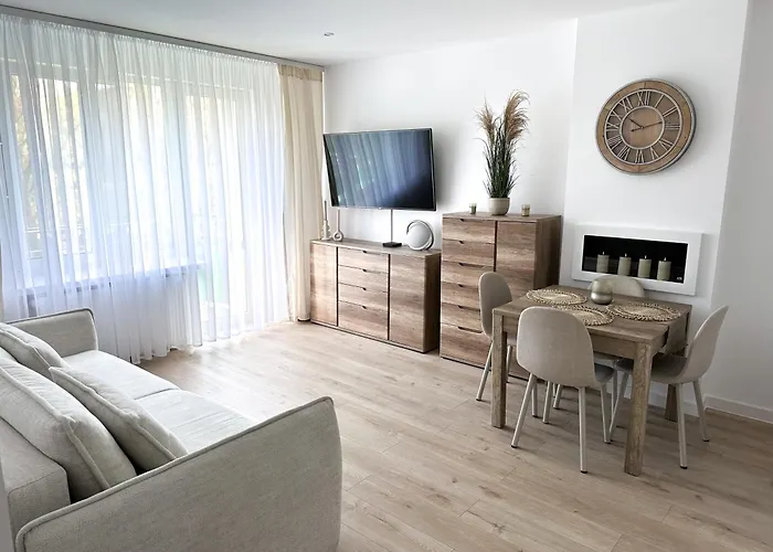 White - Kopernika Apartman *